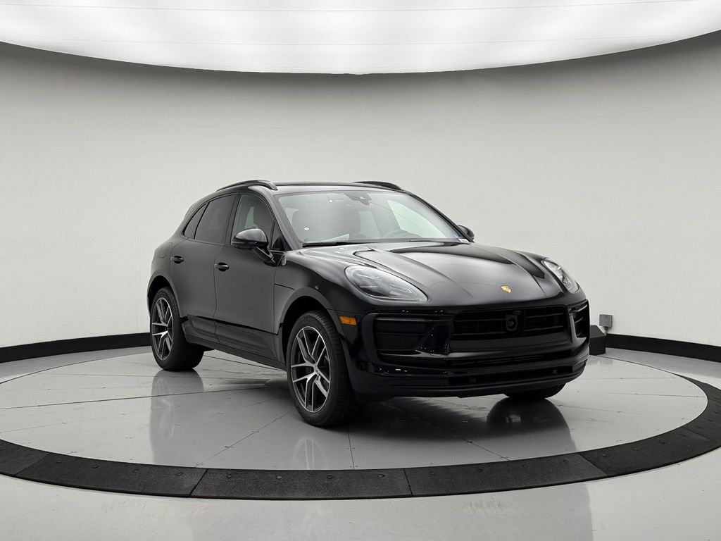Thumbnail: 2026 Porsche Macan - 9