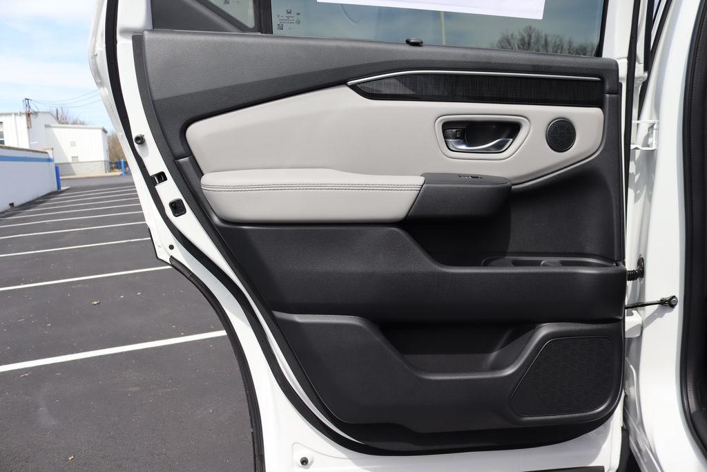 2025 Honda Pilot Elite 11