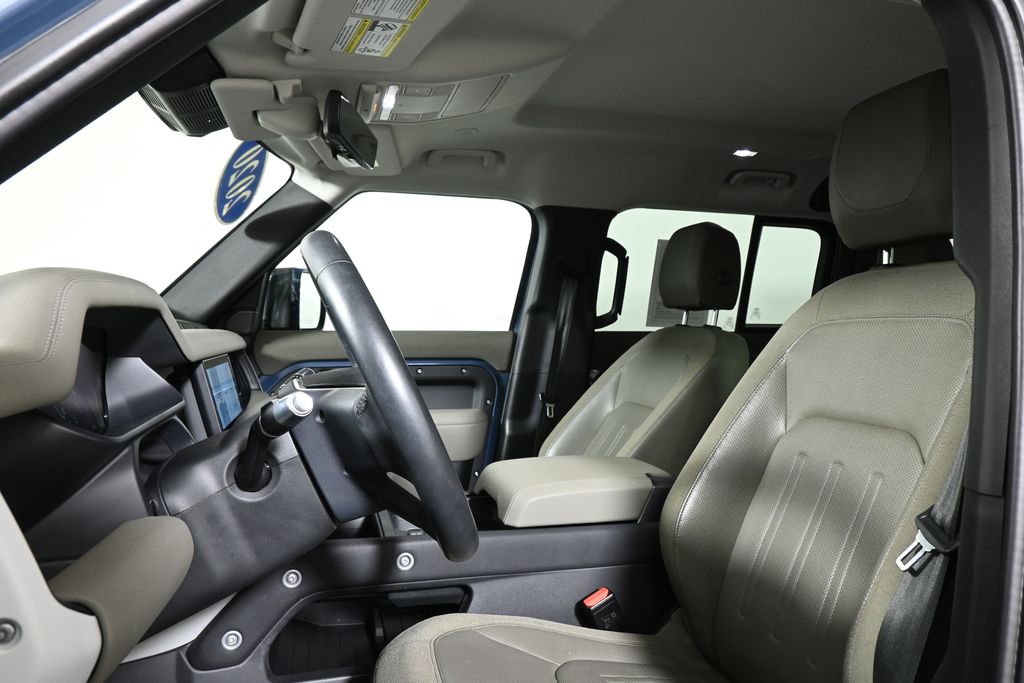 Thumbnail: 2020 Land Rover Defender - 14