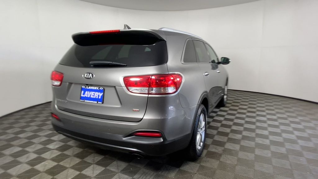 2016 Kia Sorento LX 7