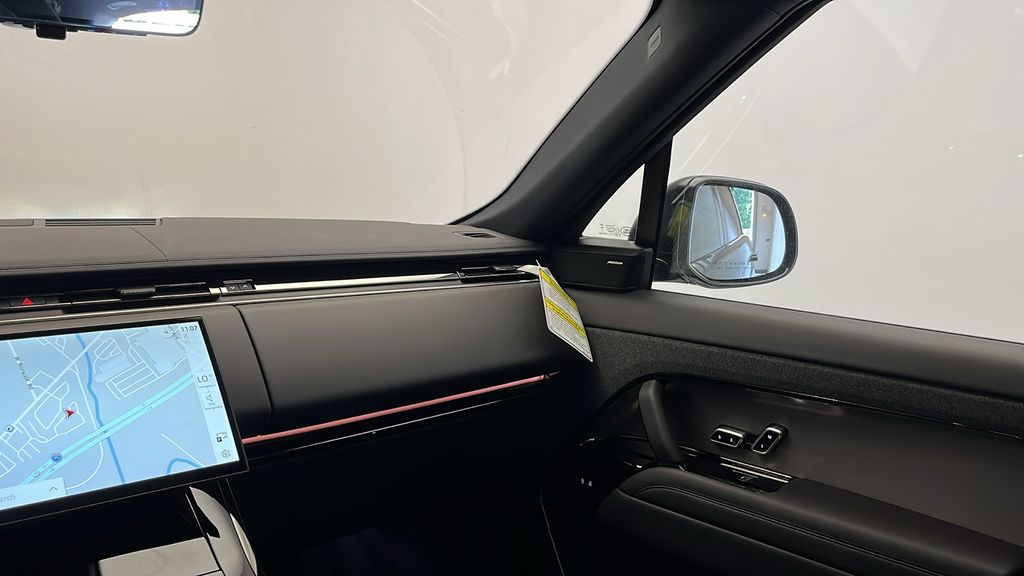 Thumbnail: 2025 Land Rover Range Rover Sport - 25