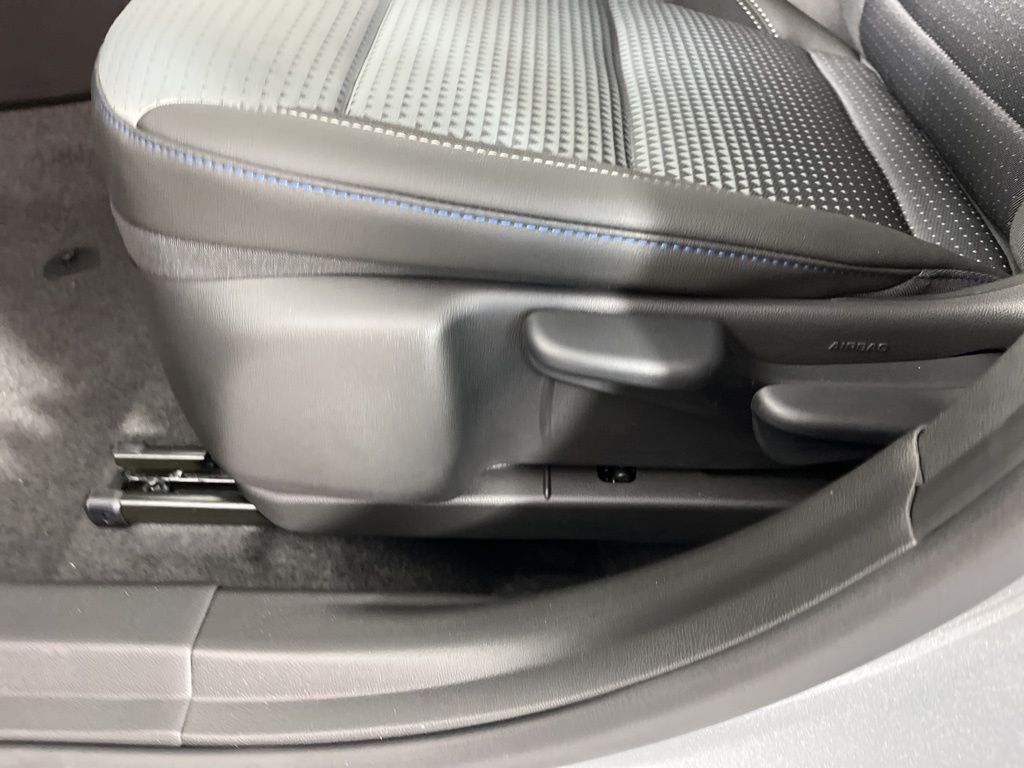 Thumbnail: 2025 Chevrolet Trax - 23