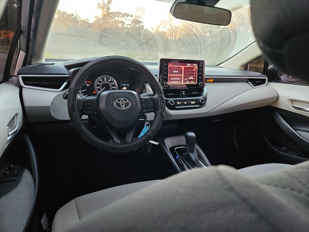 2020 Toyota Corolla LE 12