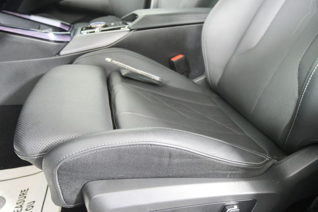 Thumbnail: 2025 BMW X3 - 9