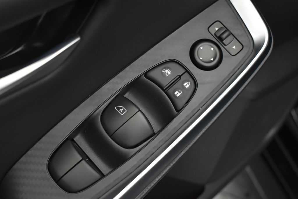 Thumbnail: 2025 Nissan Sentra - 12