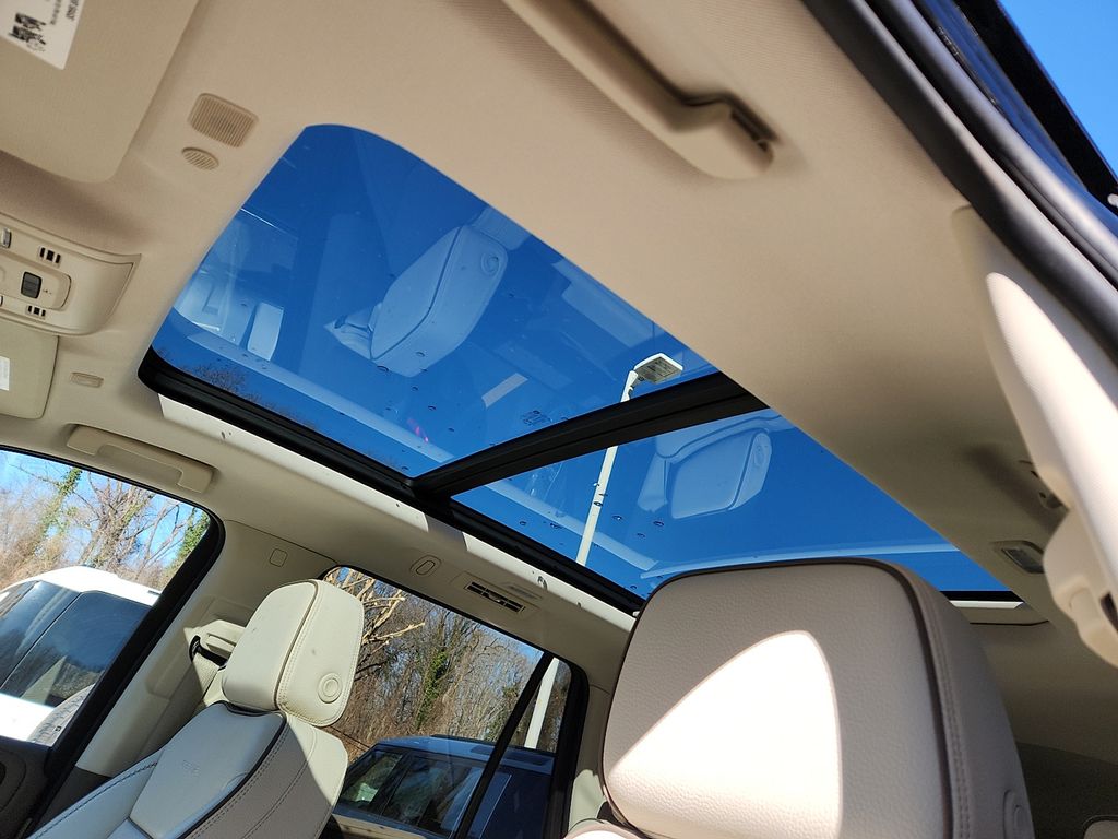 Thumbnail: 2022 GMC Yukon - 16