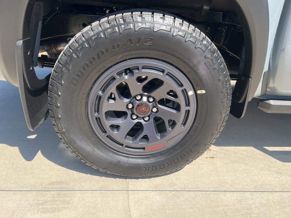 2025 Boulder Gray Pearl Nissan Frontier PRO-4X 4X4 Truck