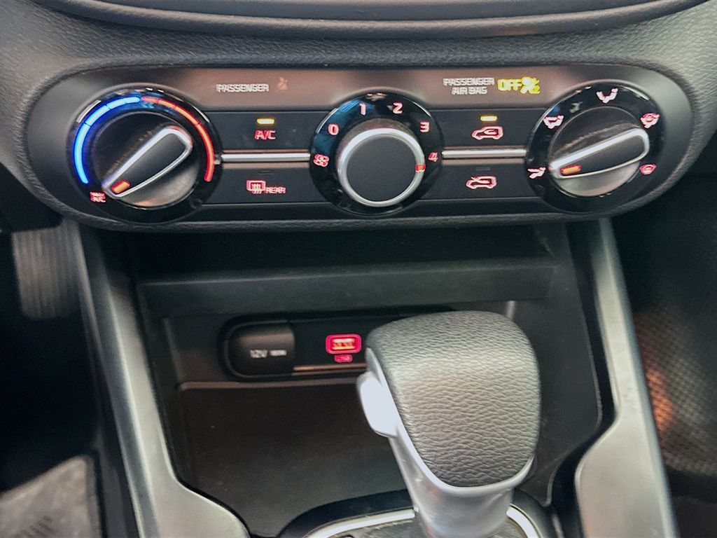 Thumbnail: 2020 Kia Soul - 15