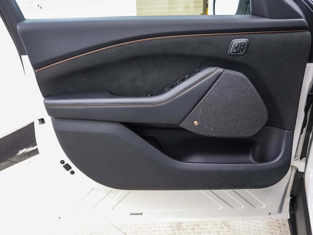 Thumbnail: 2022 Ford Mustang Mach-E - 9