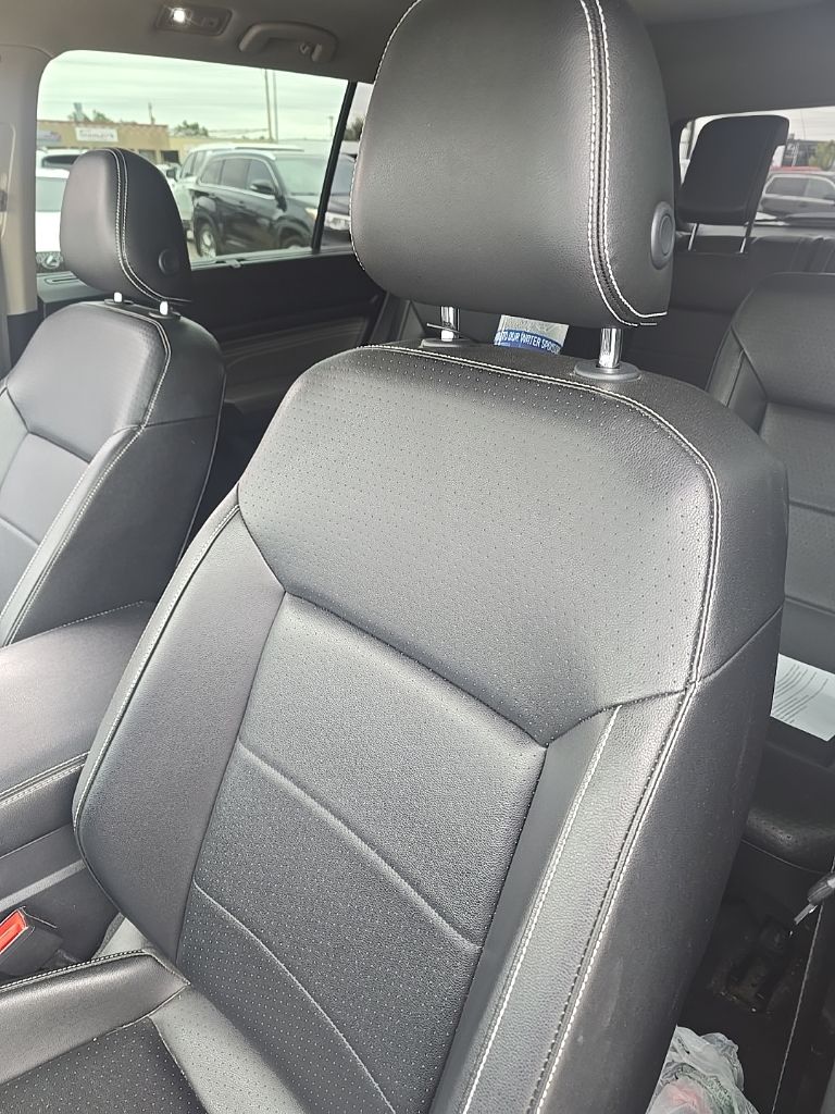 2021 Volkswagen Atlas 2.0T SE w/Technology - 0