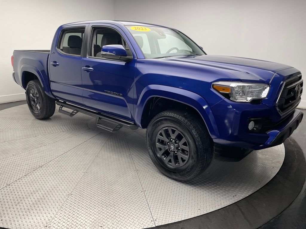 2023 Toyota Tacoma SR5 3