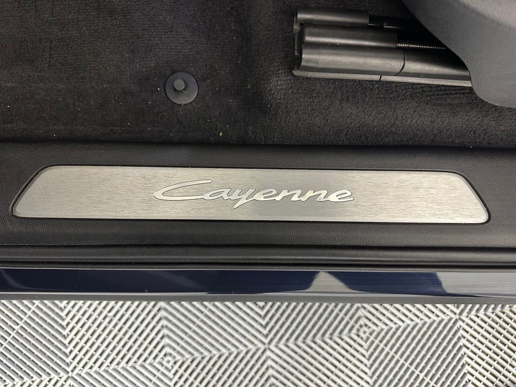 Thumbnail: 2024 Porsche Cayenne - 20