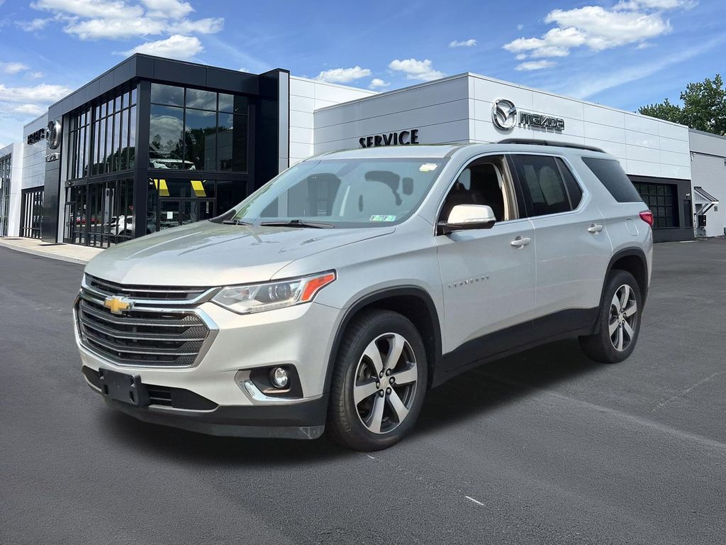 Silver Ice Metallic 2019 Chevrolet Traverse SUV / Crossover Four-Wheel Drive 9-Speed Automatic