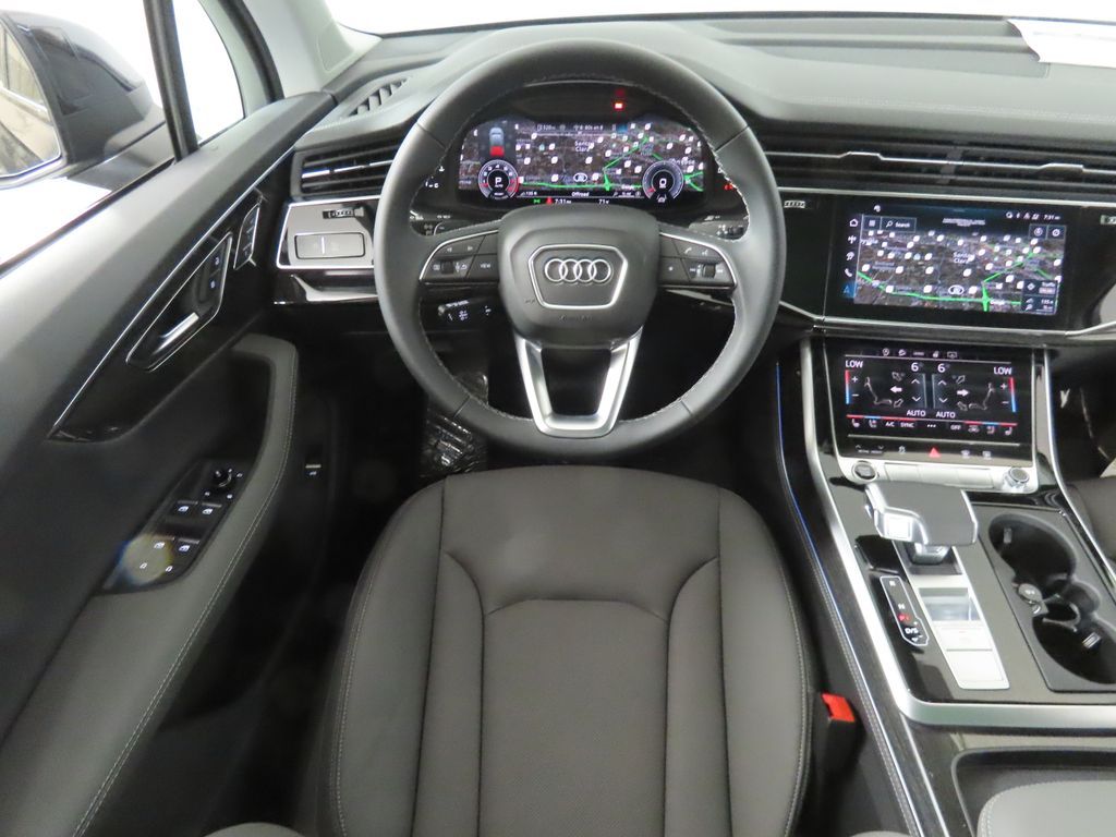 Thumbnail: 2026 Audi Q7 - 13
