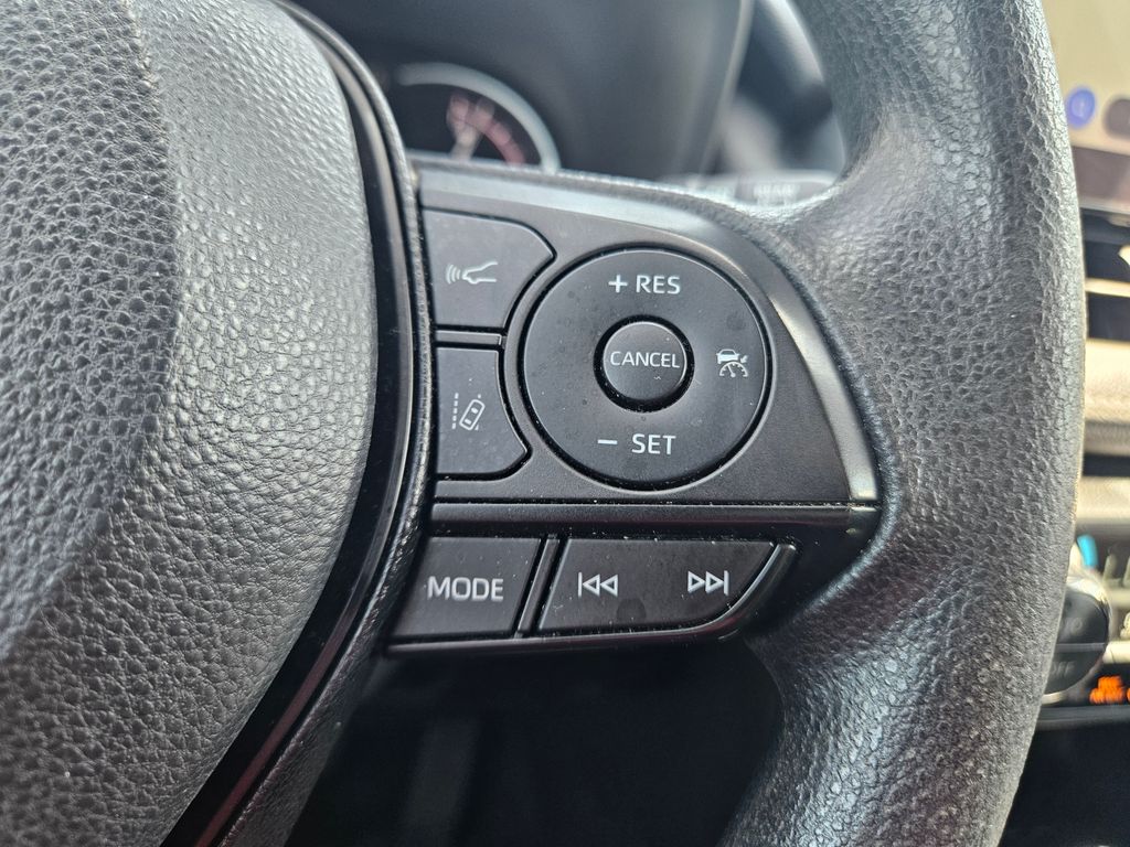Thumbnail: 2023 Toyota RAV4 - 19