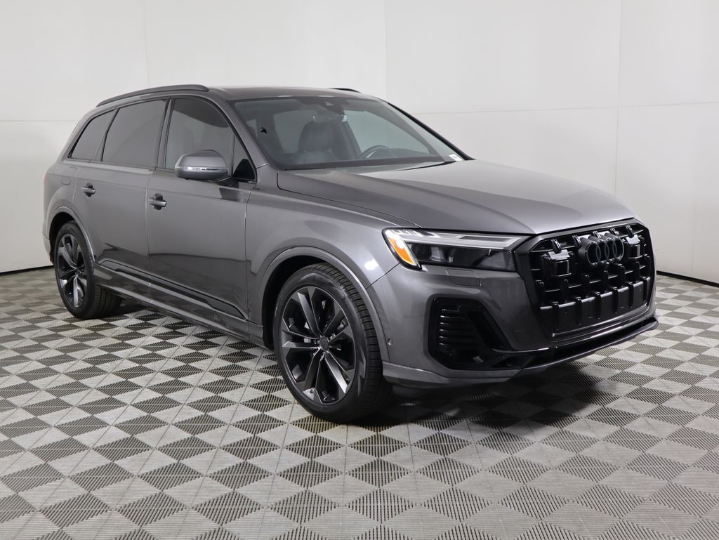 Thumbnail: 2026 Audi Q7 - 4
