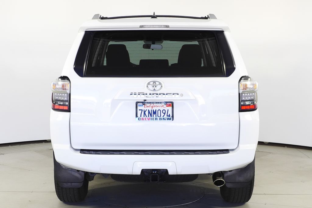 Thumbnail: 2015 Toyota 4Runner - 8