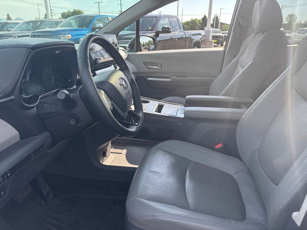 Used 2021 Toyota Sienna Van