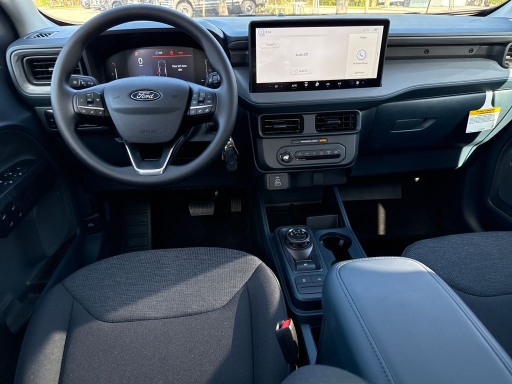 2025 Ford Maverick XL photo 4