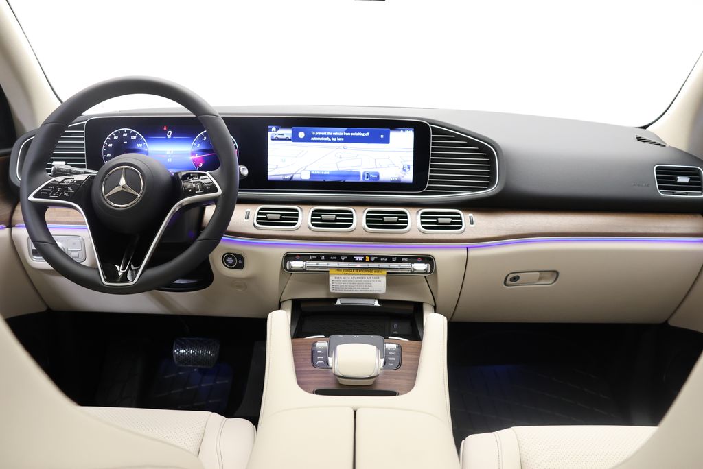 Thumbnail: 2026 Mercedes-Benz GLE - 26