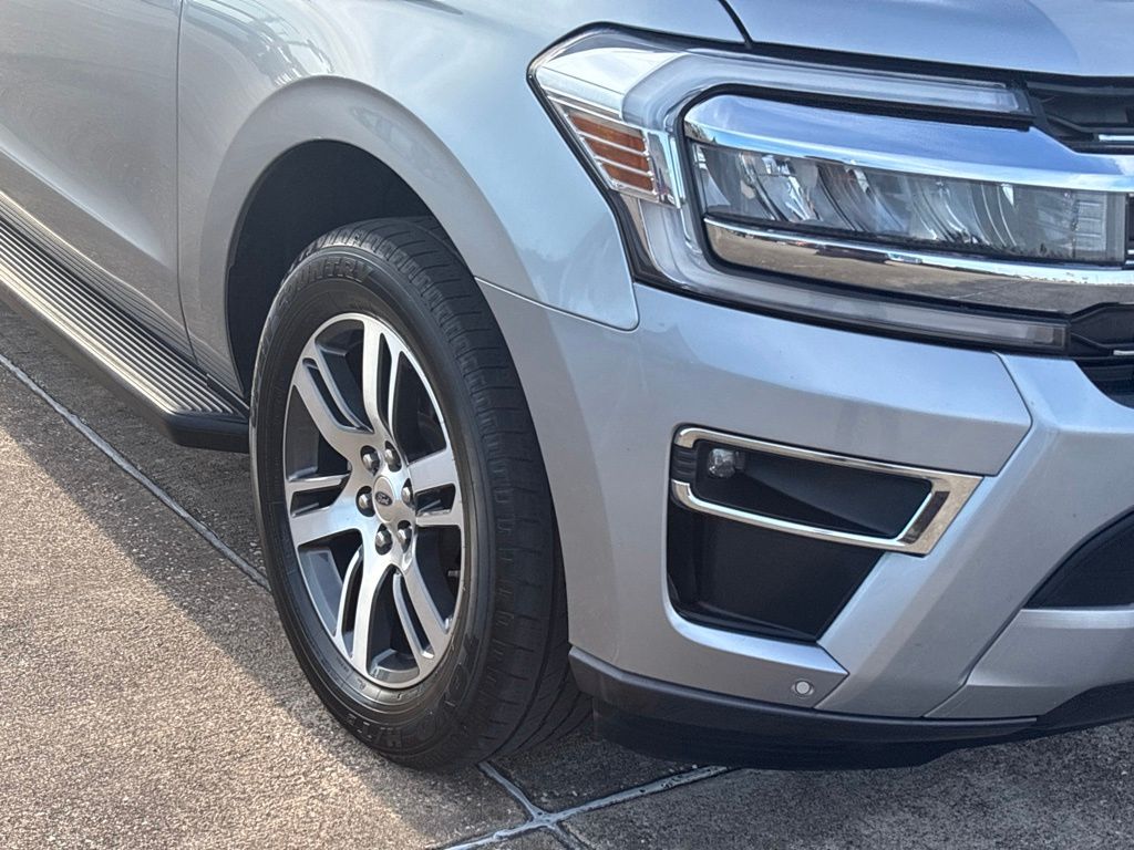 2024 Ford Expedition Limited Silver at Texan Dodge Chrysler Jeep Ram