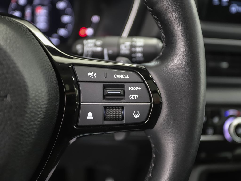 Thumbnail: 2023 Honda Pilot - 13