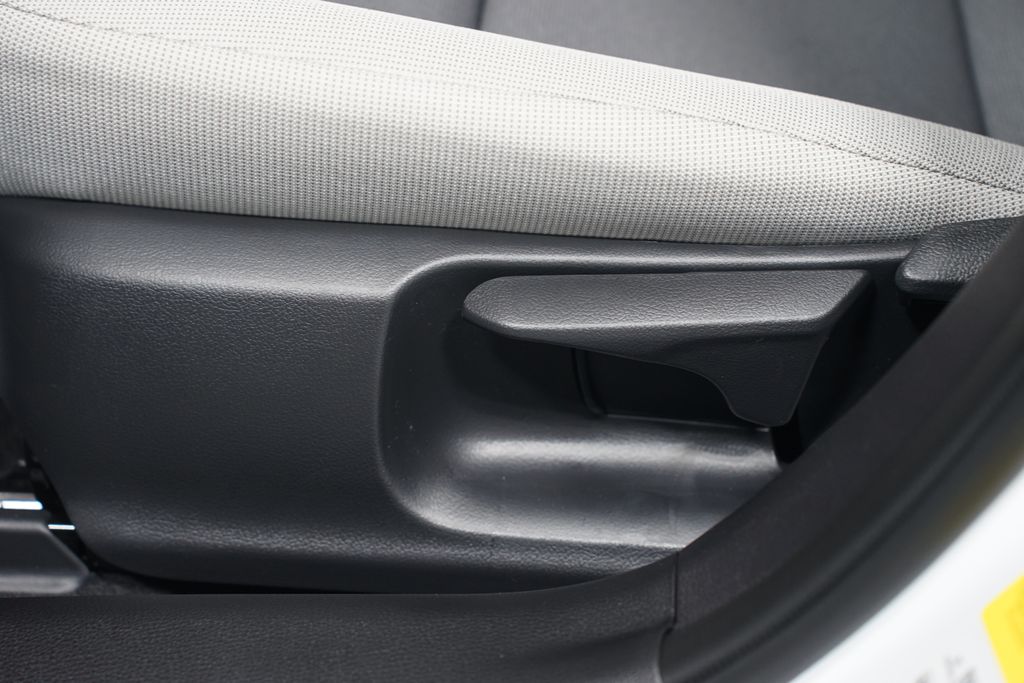 Thumbnail: 2026 Toyota Corolla - 31