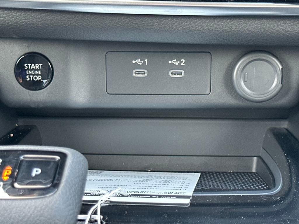 2025 Nissan Rogue SV photo