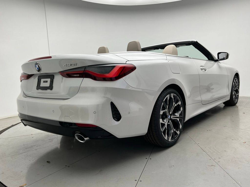 Thumbnail: 2026 BMW 4 Series - 5