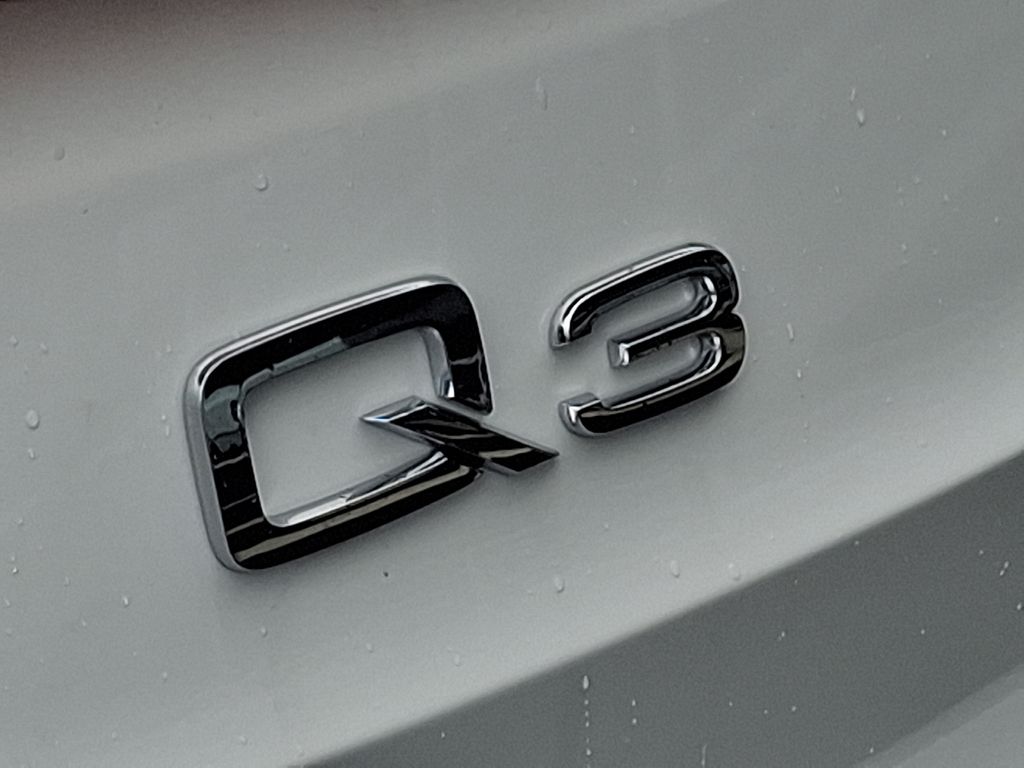 2024 Audi Q3  21