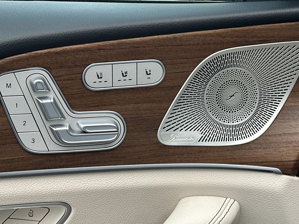 Thumbnail: 2024 Mercedes-Benz GLS - 30