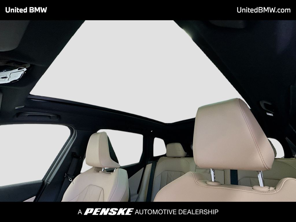 Thumbnail: 2026 BMW X3 - 11
