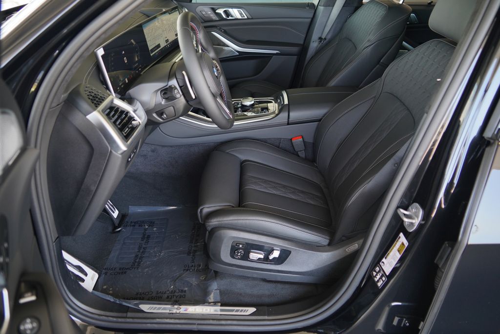 Thumbnail: 2026 BMW X5 - 10