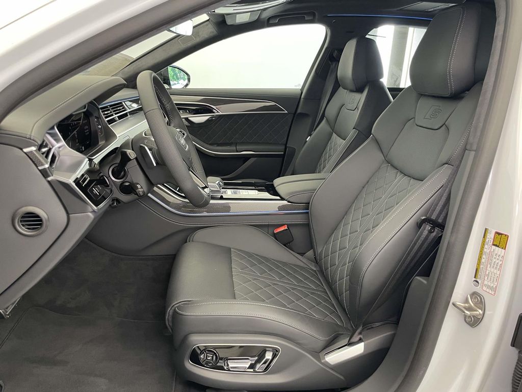 2026 Audi S8 4.0T - 4