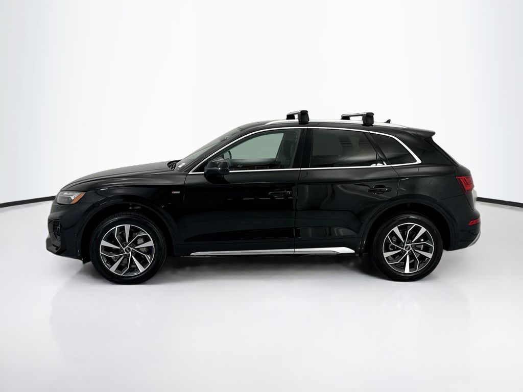 Thumbnail: 2022 Audi Q5 - 8