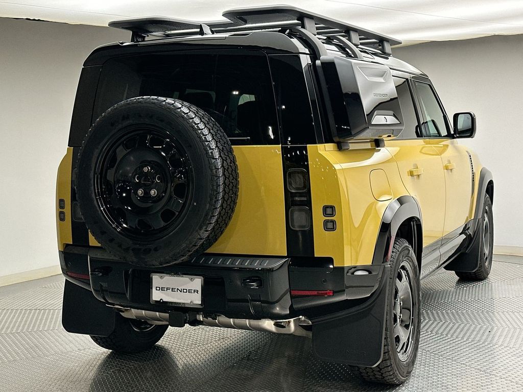 Thumbnail: 2026 Land Rover Defender - 3