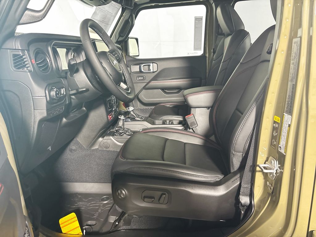2026 Jeep Gladiator Shadow Ops