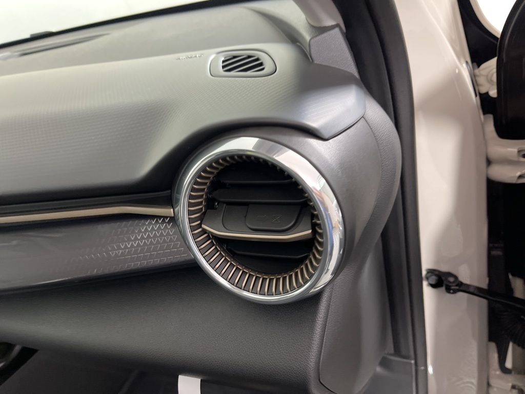 Thumbnail: 2026 Chevrolet Trax - 9