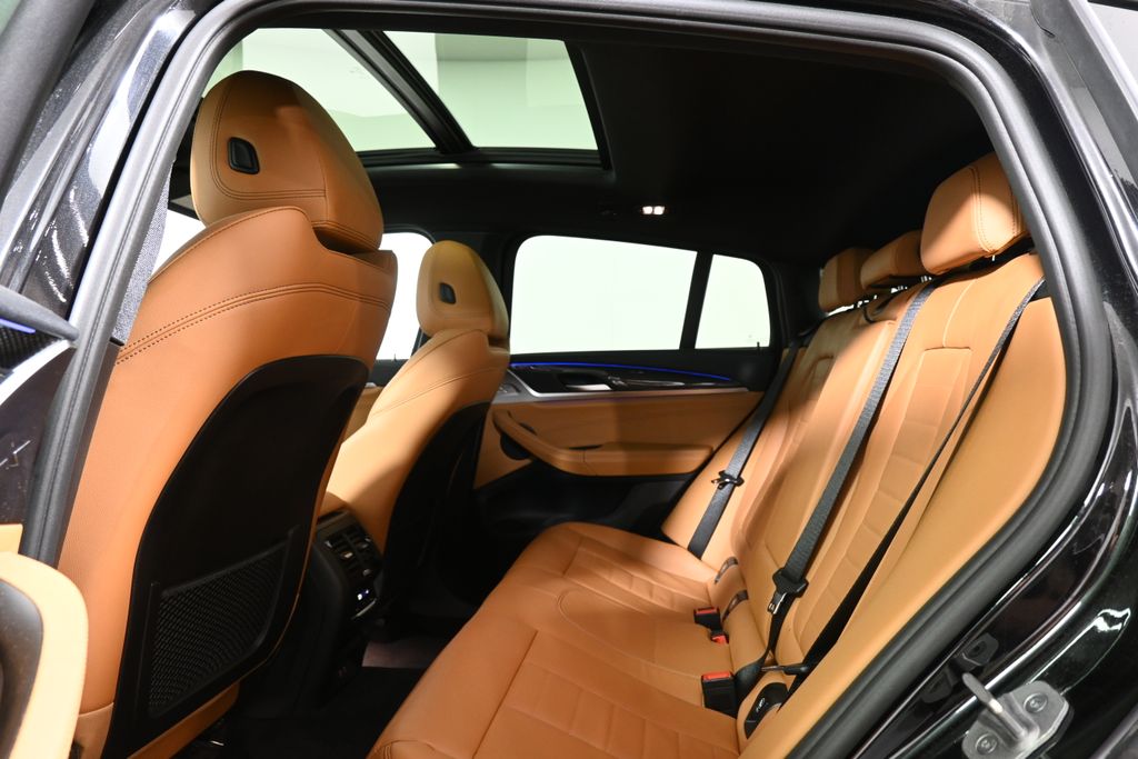 Thumbnail: 2021 BMW X4 - 6