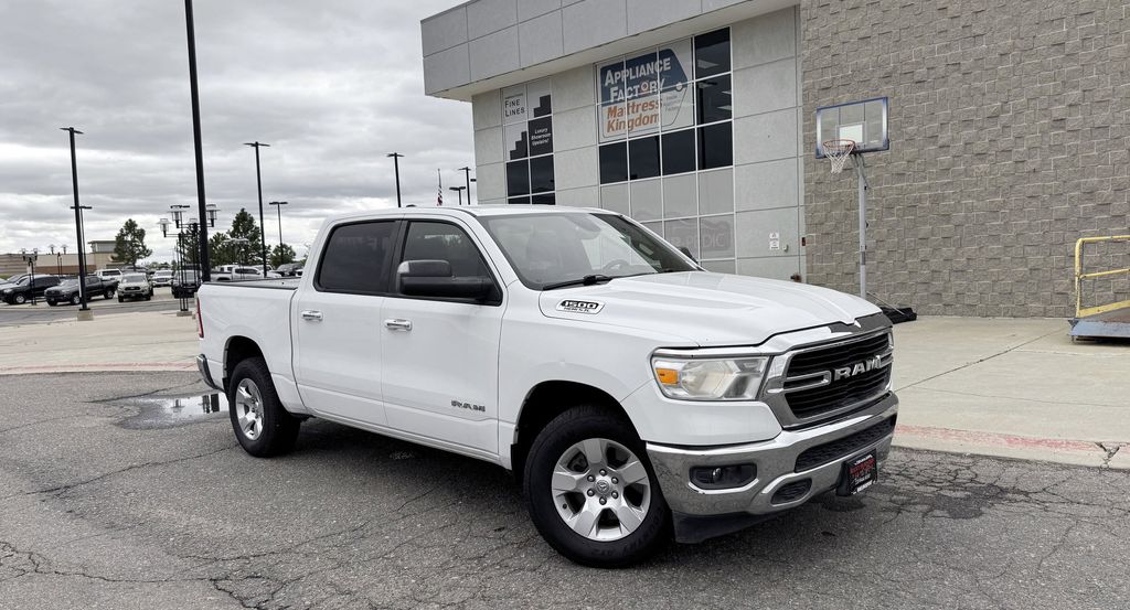 View vehicle photo 2