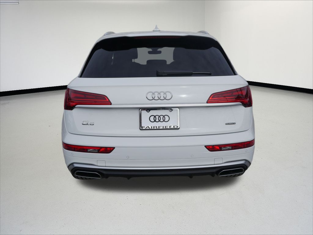 Thumbnail: 2022 Audi Q5 - 4