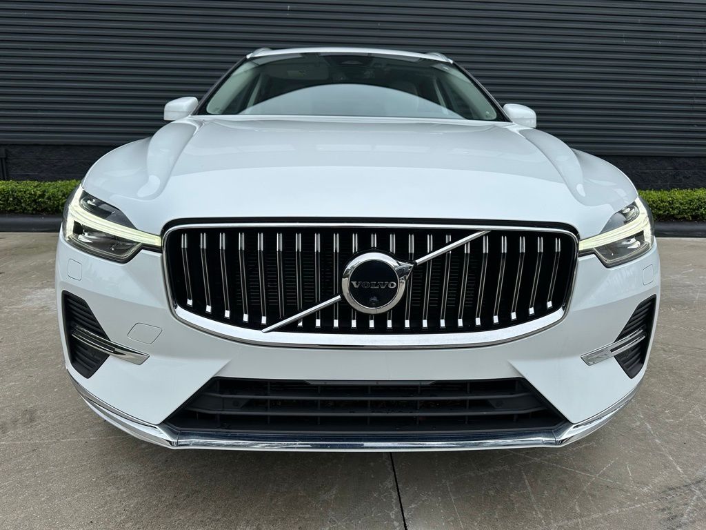 Thumbnail: 2023 Volvo XC60 - 8