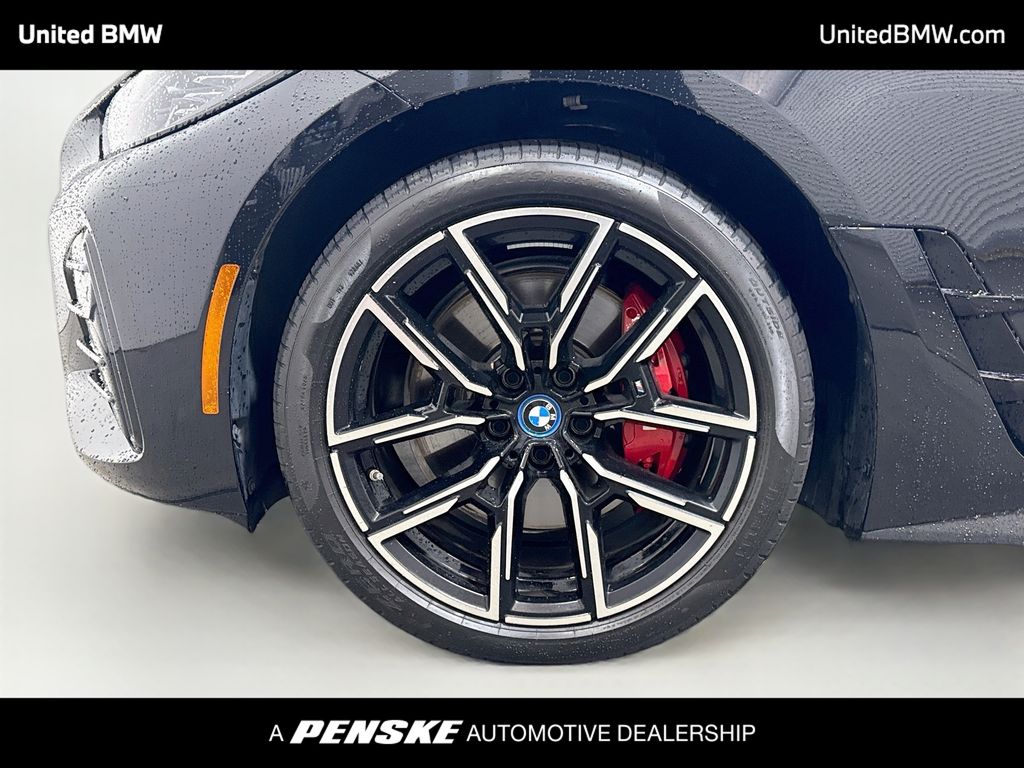 Thumbnail: 2024 BMW i4 - 9