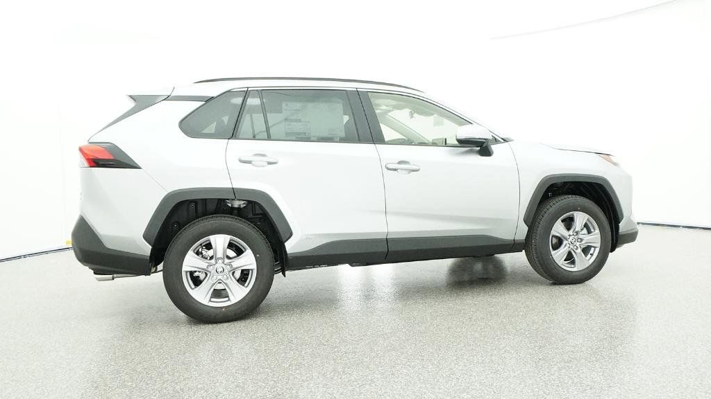 Thumbnail: 2025 Toyota RAV4 - 23