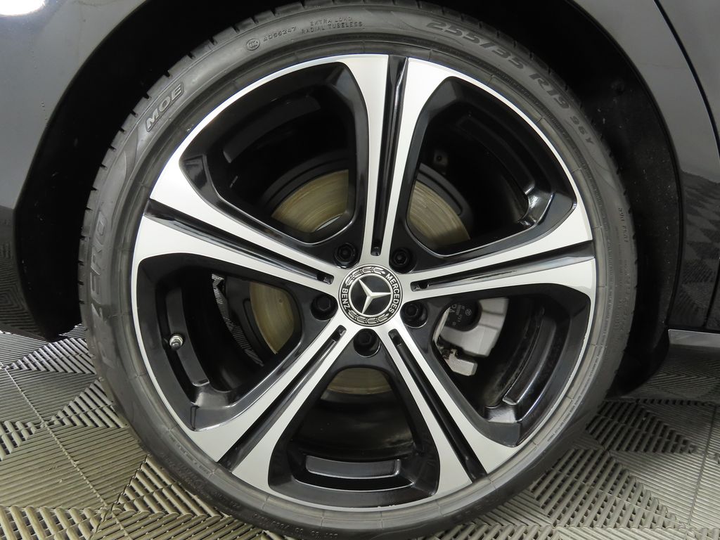 Thumbnail: 2022 Mercedes-Benz C-Class - 32