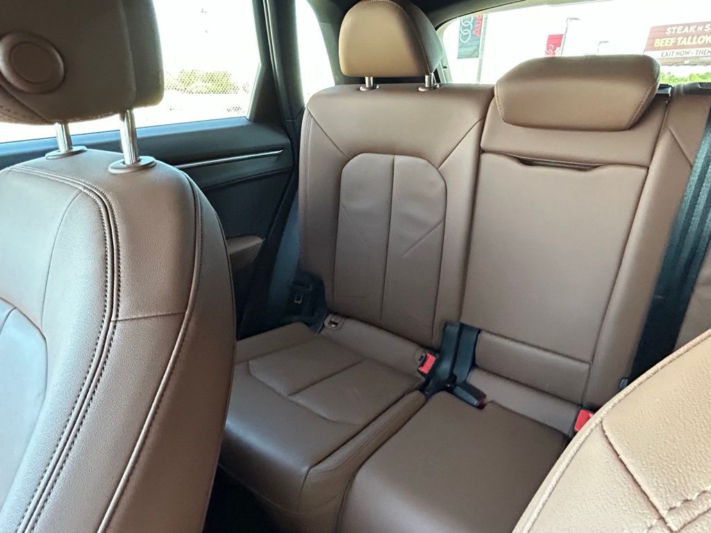 Used 2022  Audi Premium Plus image 11