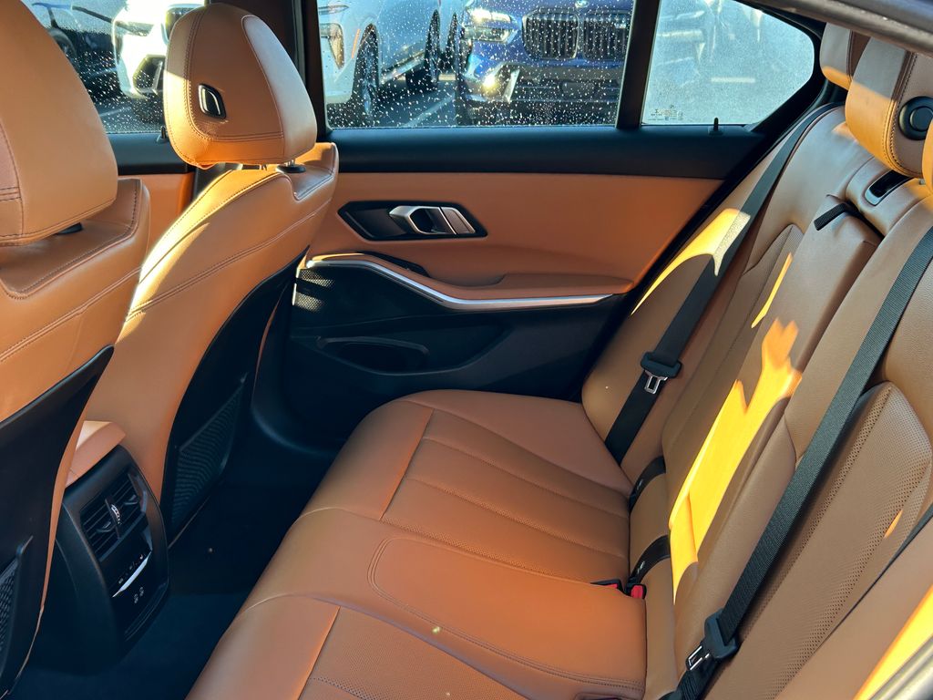 Thumbnail: 2023 BMW 3 Series - 30