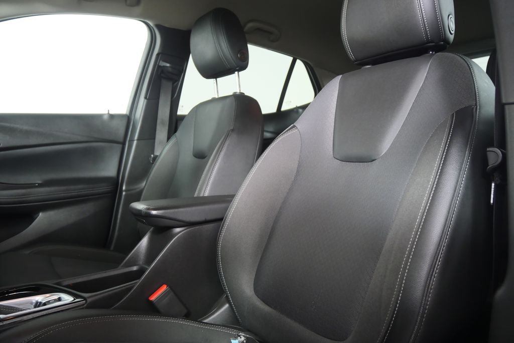 Thumbnail: 2022 Buick Encore GX - 9