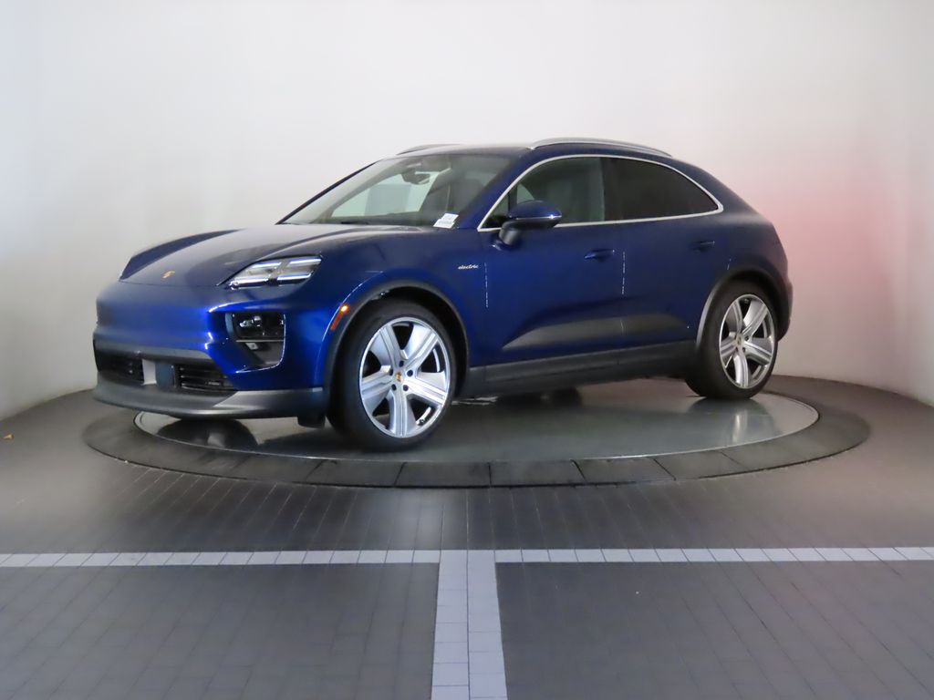 Thumbnail: 2024 Porsche Macan - 1