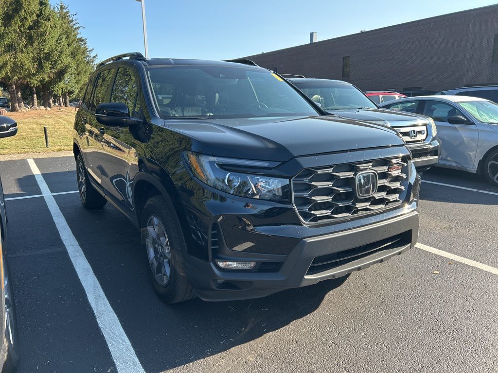 Thumbnail: 2022 Honda Passport - 4